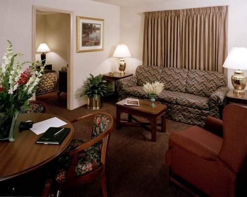 Congress Hotel & Suites Norcross Habitación foto